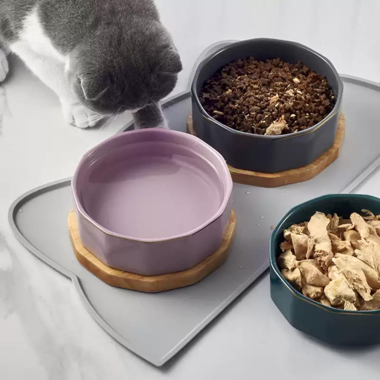 Cat Food Mat, Silicone Non Slip Dog Bowl Mat Waterproof Cat Feeding Mat Stop Food Spills and Water Messes Out to Floor Pet Food Mat (Dark Gray, 17" x 10")