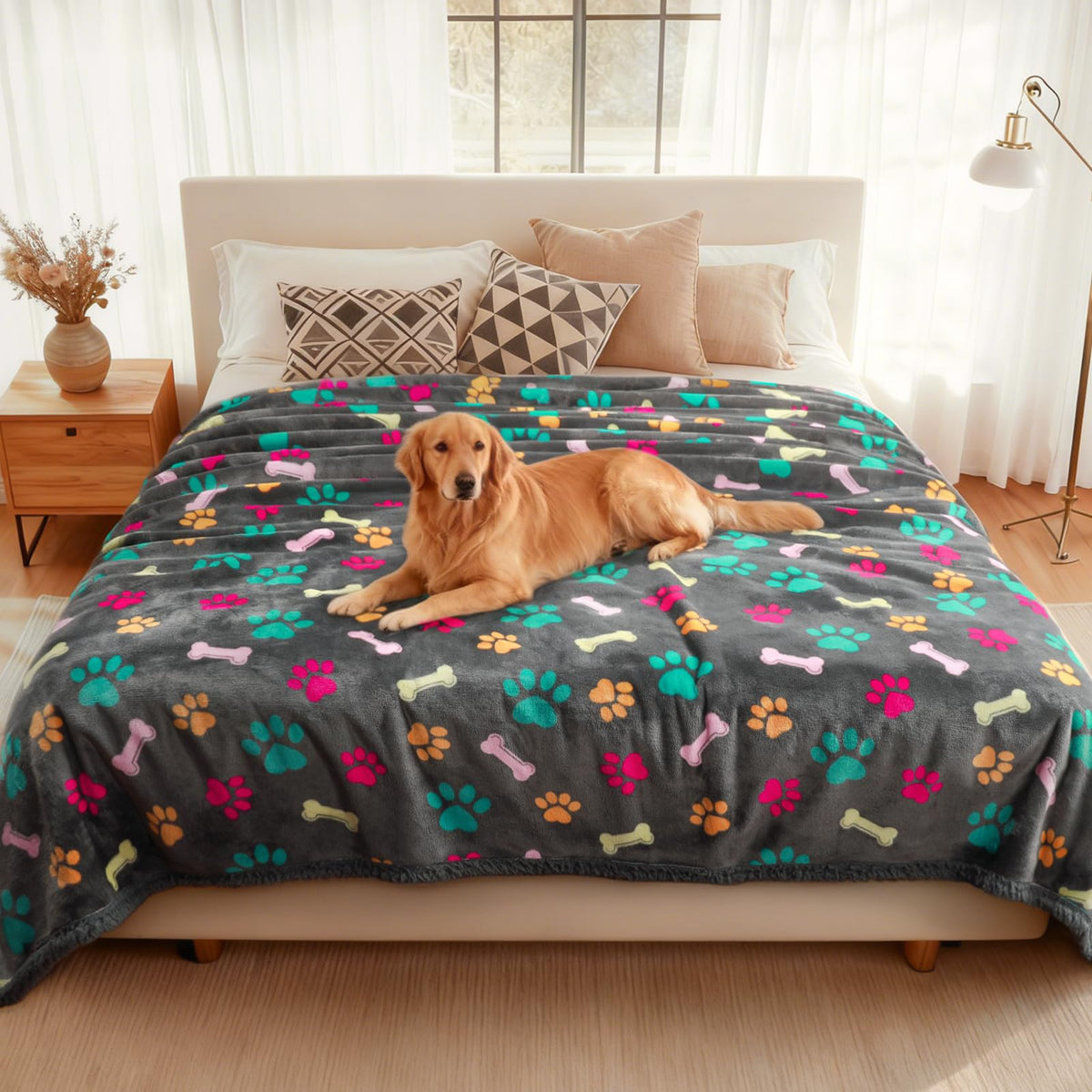 Luciphia Waterproof Dog Blanket Reversible Sherpa Fleece for Large Dogs Cat
