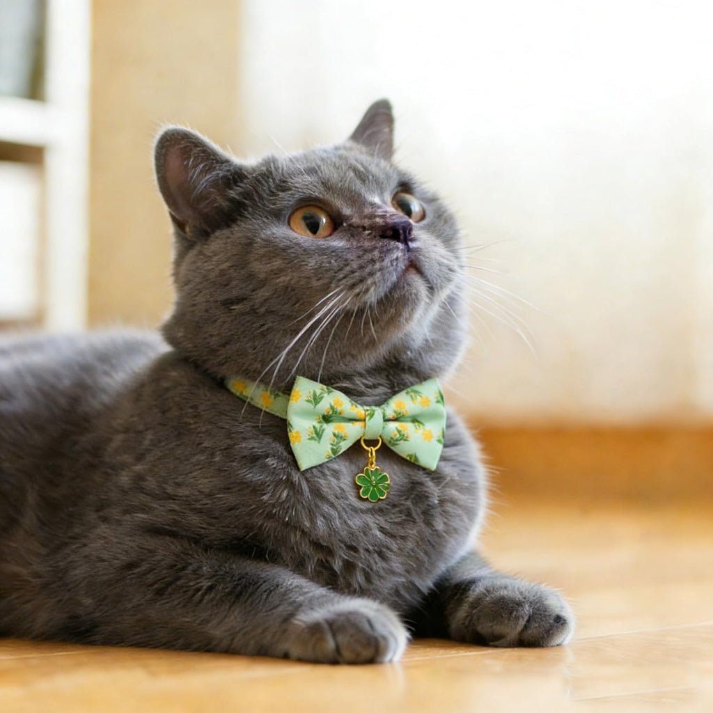 Ewinoom 2 Pack Floral Cat Collars with Bow Tie and Bell Adjustable Breakaway Bowtie Cute Kitten Collar(Green & Yellow Flowers)
