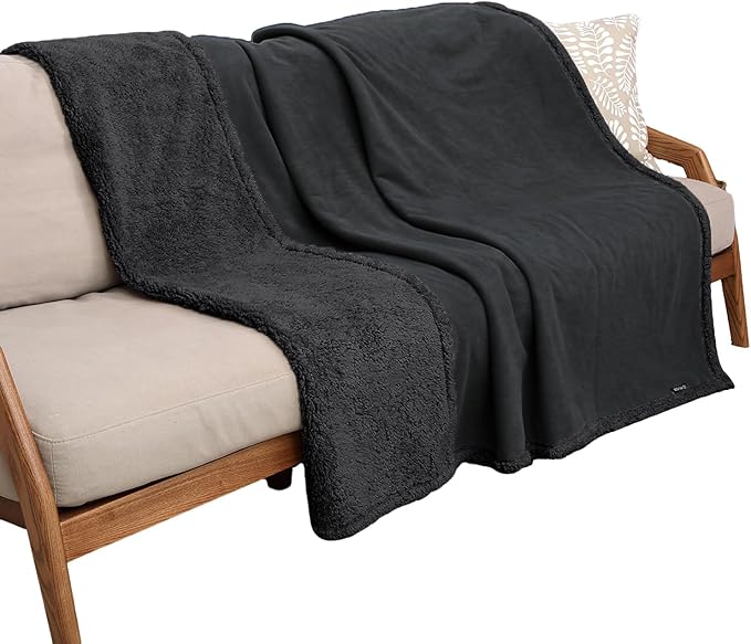 Kritter Planet Waterproof Reversible Pet Blanket for Small Dogs