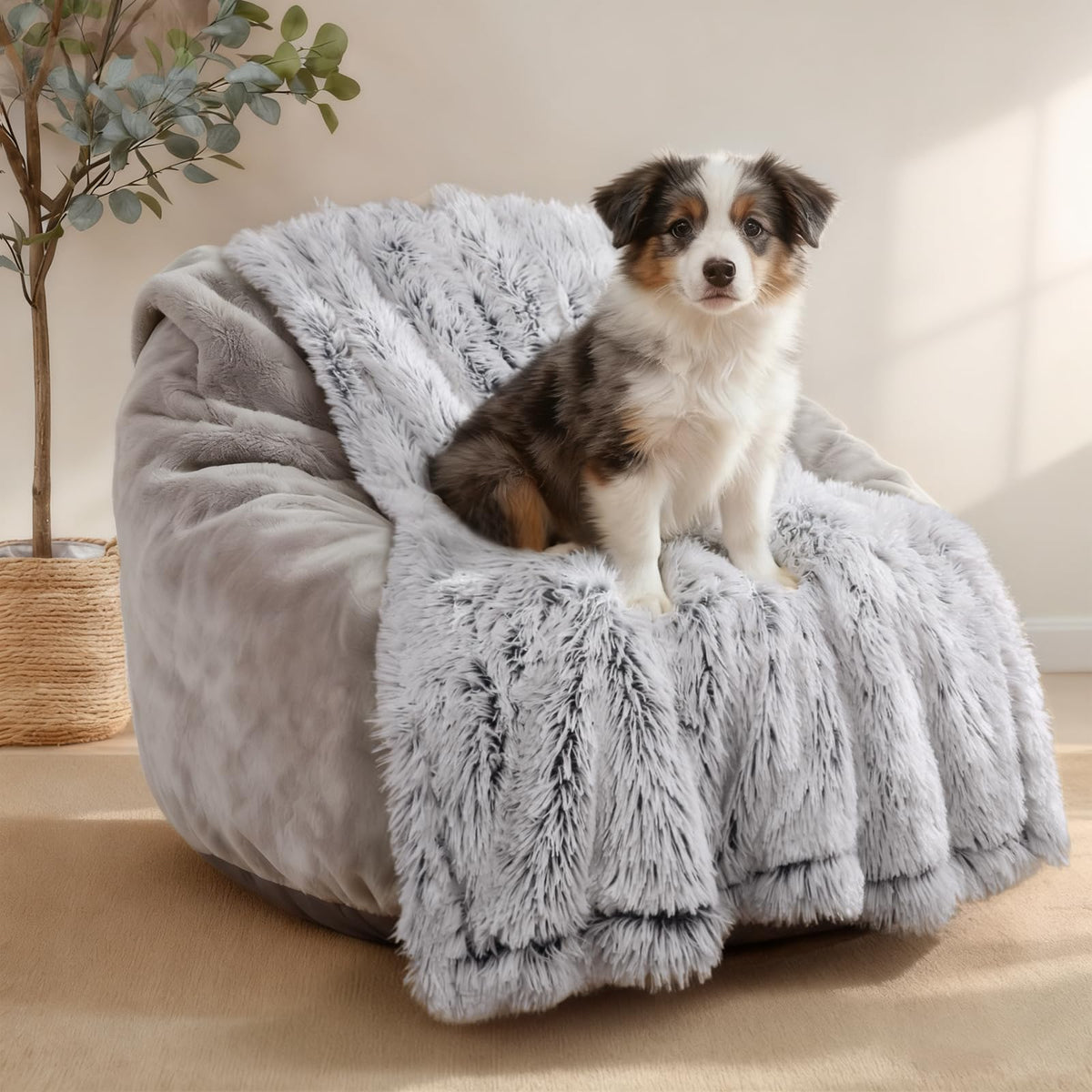 Luciphia Calming Waterproof Dog Blanket, Reversible Faux Fur Pet Blanket