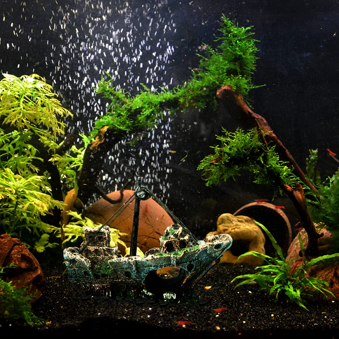 Shipwreck Fish Tank Decoration, Resin Aquarium Ornament for Fish Favors