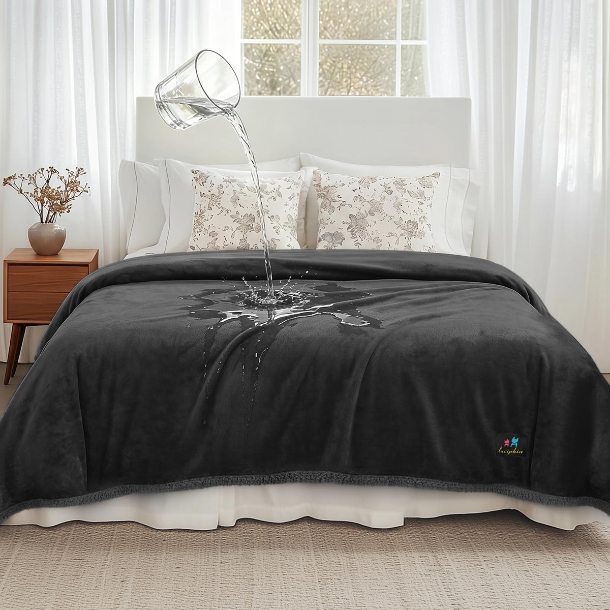 Luciphia Waterproof Blanket for Large Dog, Reversible Sherpa Couch Cover