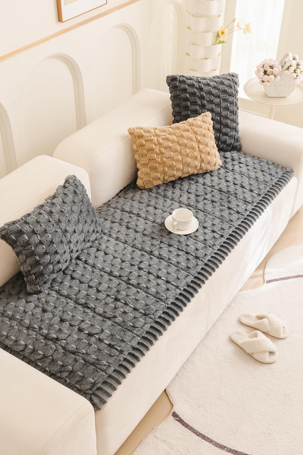 Tiwwie Couch Cover for Dogs Fuzzy Sofa Covers for Pet, Non Slip Sofas Pad