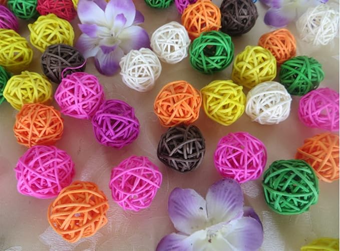 LOIUGENTE Parrot Chew Toys Bird Toys, 30 Pcs 1.2 inch Rattan Wicker Balls Parakeet Chewing Toys, for Budgies Conures Hamsters Bunny Toy, Decoration for DIY Craft Party Wedding