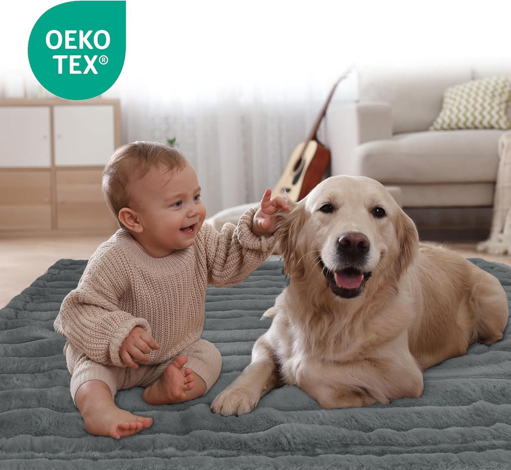 ZAKAPAWS Waterproof Pet Blanket for Large Dogs & Cats - Reversible Calming Plush, Washable Furniture Cover for Couch, Bed, Car Seat, Blocks Leaks, Stains & Pet Fur (Grey, 30"x40")