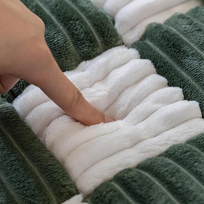 Dog Couch Cover Protector, Quilted Washable Non-Slip Sofa Mat for Pets