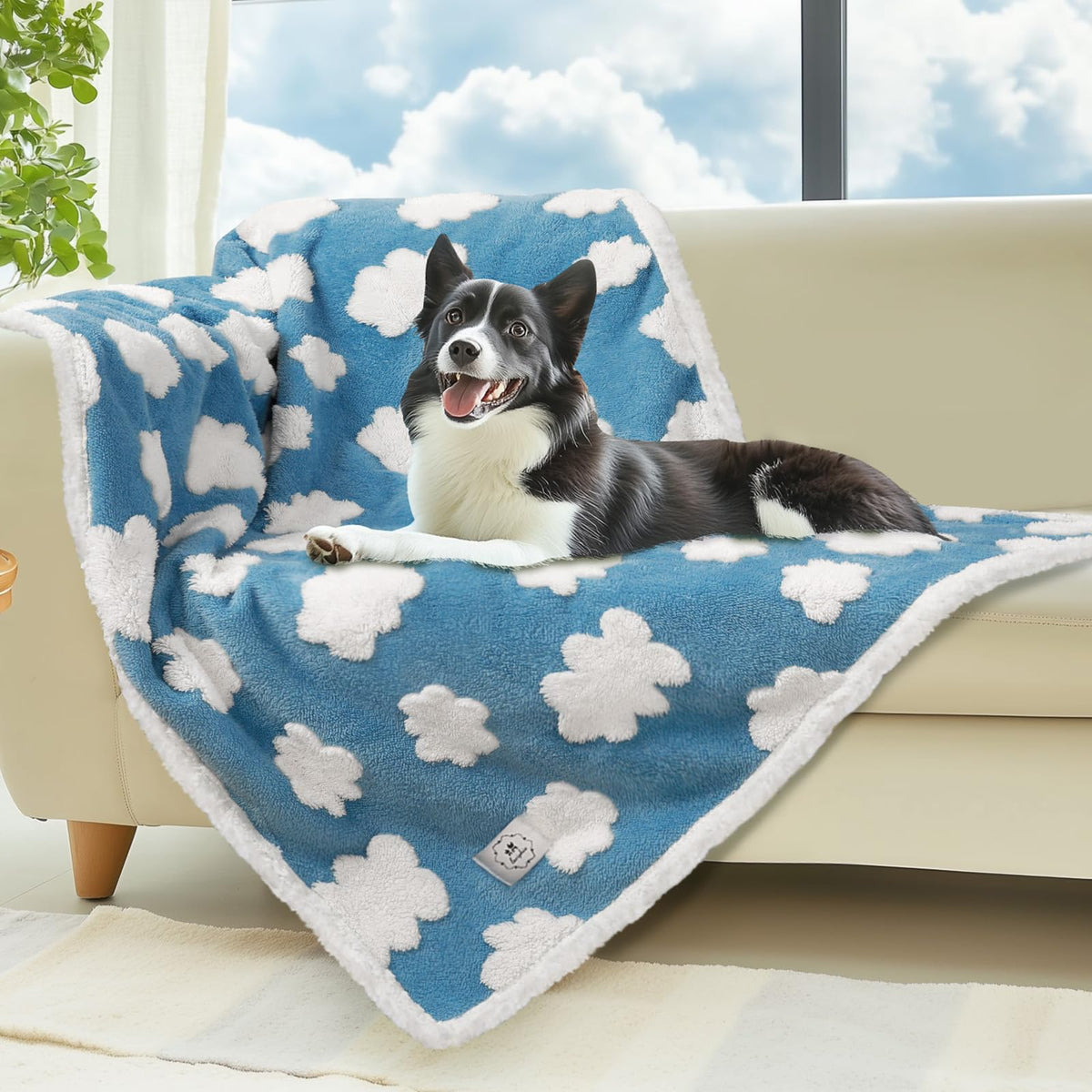 Luciphia Waterproof Dog Blanket for Large Dogs Cats Soft Reversible Fleece