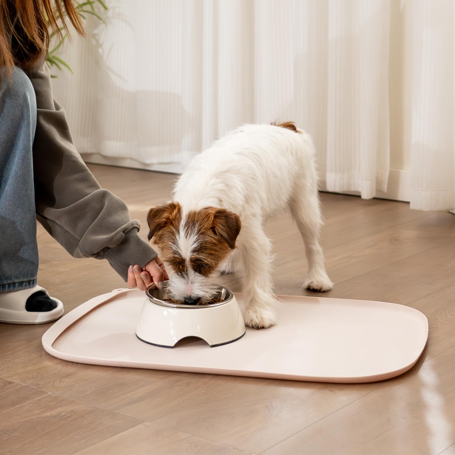 Silicone Dog Food Mat with Side Pocket & Hook Hole, Soft Raised Edges, Easy Clean Waterproof Non-Slip Pet Feeding Mat for Cats and Dogs Water Bowl, Pets Accessories(24"x16",Natural Tan)