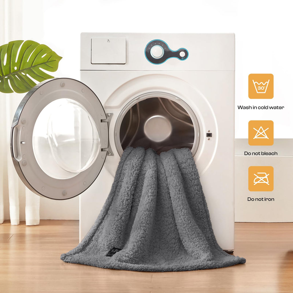 Luciphia Waterproof Pet Blanket for Medium Large Dogs Soft Cat Sherpa Calming Thick Cover Leakproof Cozy Puppy Sofa Bed Car Couch Protector(Grey,41x31 inches)