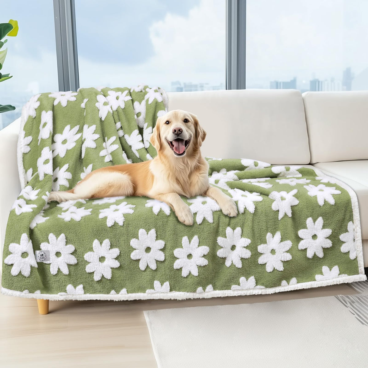 Luciphia Waterproof Dog Blanket for Large Dogs Cats Soft Reversible Fleece