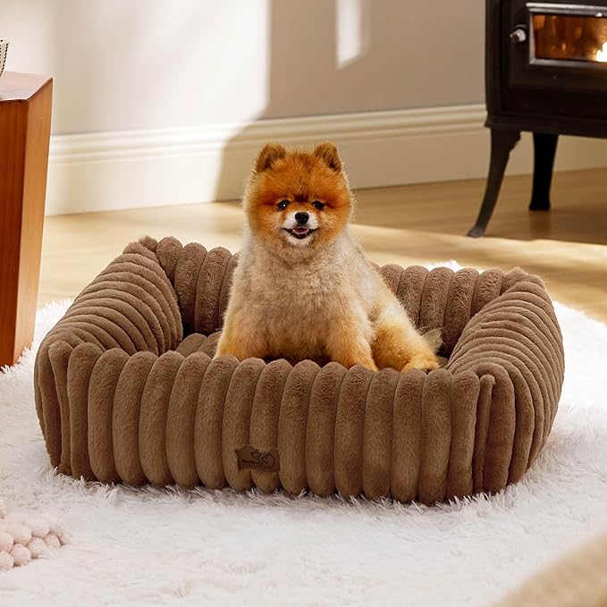 Bedsure ComfyFleece™ Cute Dog Bed for Small Medium Dogs,25in Camel Brown