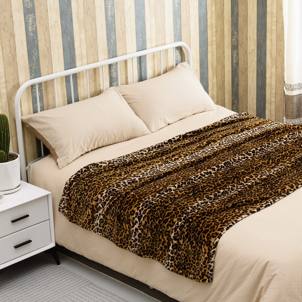 Bnuitland Leopard Print Fleece Flannel Throw Blanket, 300 GSM Double Sided Fuzzy Fluffy Throw for Bed Sofa Couch Travel, Super Soft Lightweight Cheetah Print Blanket for Adults/Baby/Pets, 50×40 inch