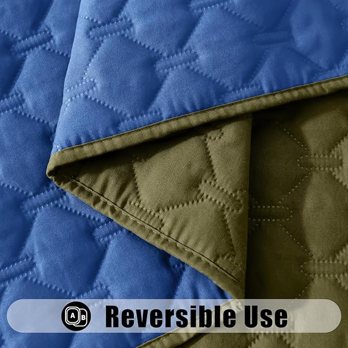 Smiry Waterproof Dog Bed Cover Blanket, Soft Reversible Pet Blanket, Washable Leakproof Cats Dogs Couch Cover for Sofa, Couch, Furniture (52x82 Inch, Green/Navy)