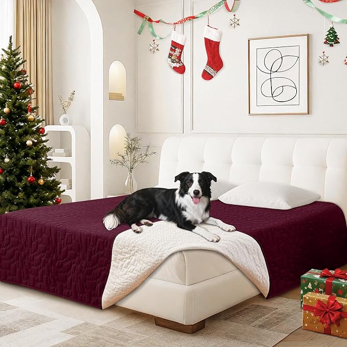 Waterproof Dog Bed Cover, Non-Slip Dog Blanket for Couch, Couch Covers for Dogs Washable, Pet Blanket for Furniture, Pet Bed Mat for Sofa, Car, Pet Supplies Christmas (52x82 Inch, Burgundy)