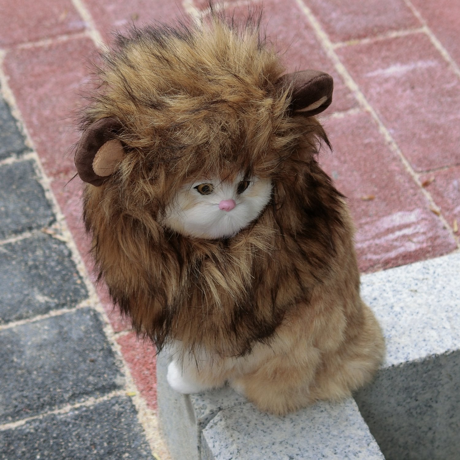 Onmygogo Lion Mane Wig for Cats, Funny Pet Cat Costumes for Halloween Christmas, Furry Pet Clothing Accessories (Size S, Melange Brown)