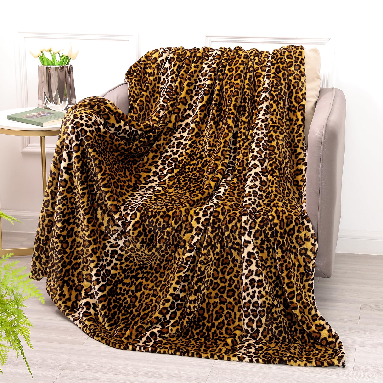 Bnuitland Leopard Print Fleece Flannel Throw Blanket, 300 GSM Double Sided Fuzzy Fluffy Throw for Bed Sofa Couch Travel, Super Soft Lightweight Cheetah Print Blanket for Adults/Baby/Pets, 50×40 inch