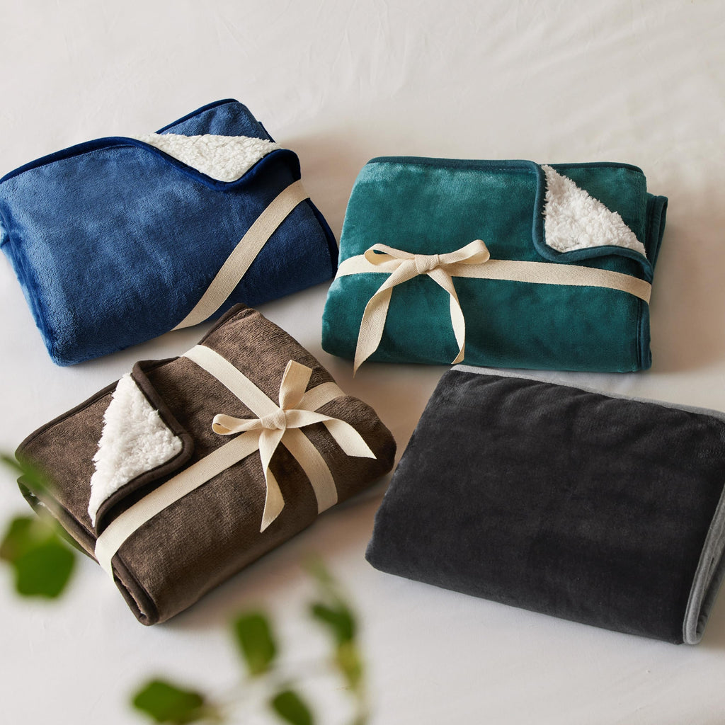 Bedsure Waterproof Dog Blankets for Medium Dogs Washable Soft Warm, 30"X40"
