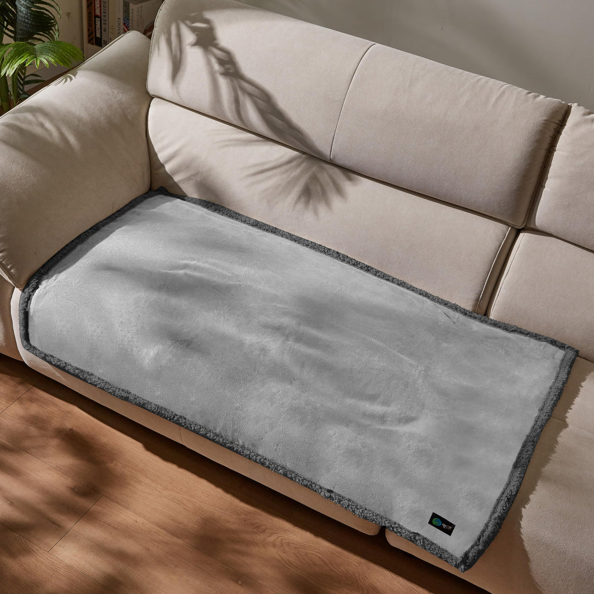 Kritter Planet Waterproof Reversible Pet Blanket for Dogs and Cats