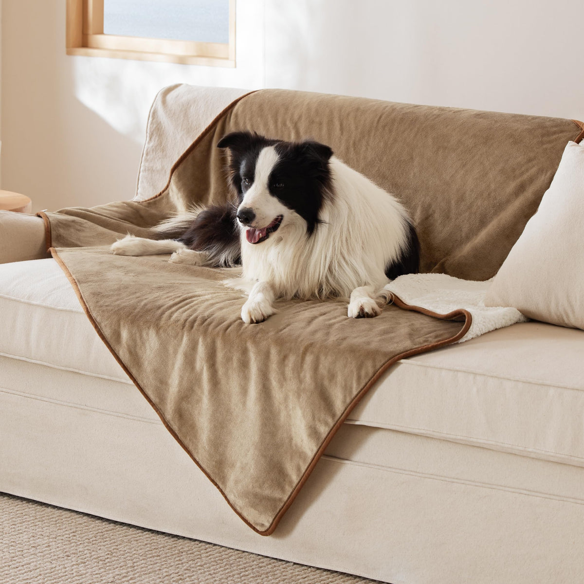 Bedsure Waterproof Blanket for Bed Soft Sherpa Fleece Throw,King 108"x86"