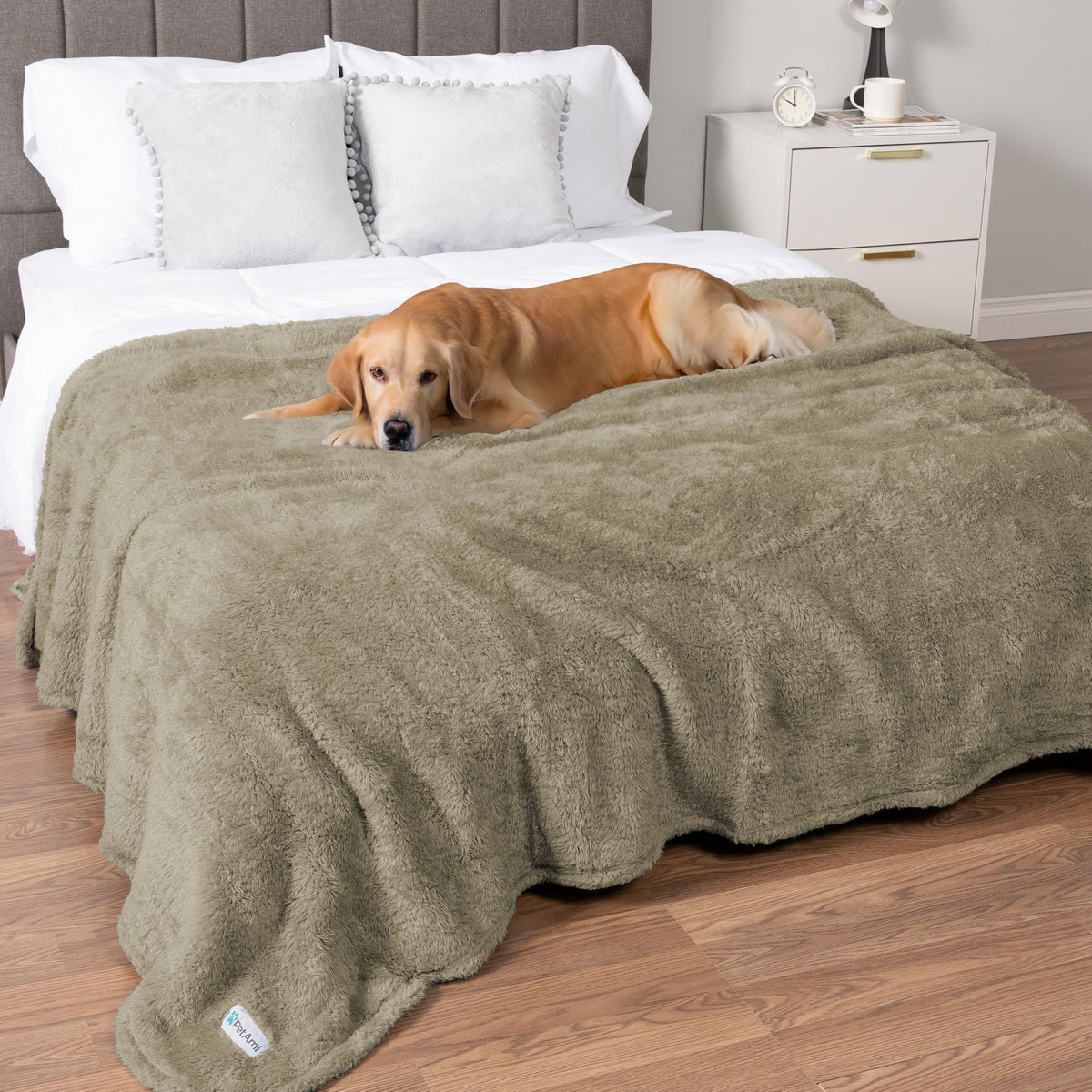 PetAmi Fluffy Sherpa Waterproof Dog Blanket for Medium Pet Cat 29x40, Blue