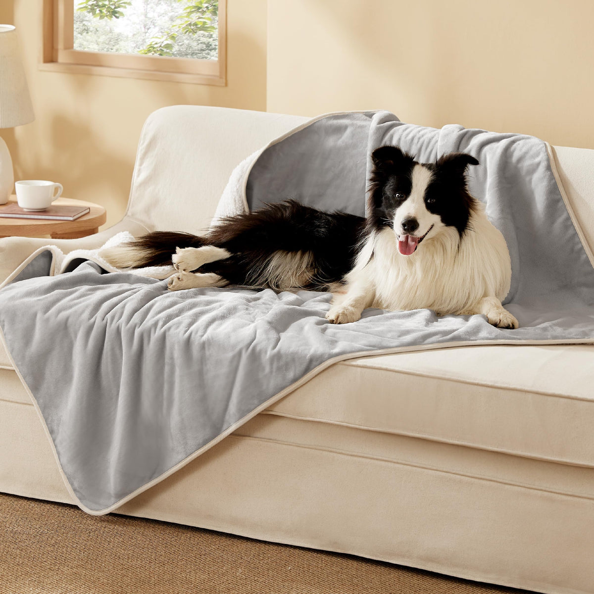 Bedsure Waterproof Blanket for Bed Soft Sherpa Fleece Throw,King 108"x86"