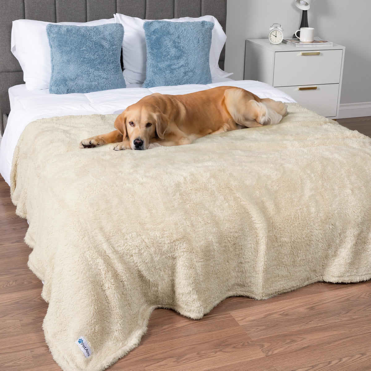 PetAmi Fluffy Sherpa Waterproof Dog Blanket for Medium Pet Cat 29x40, Blue