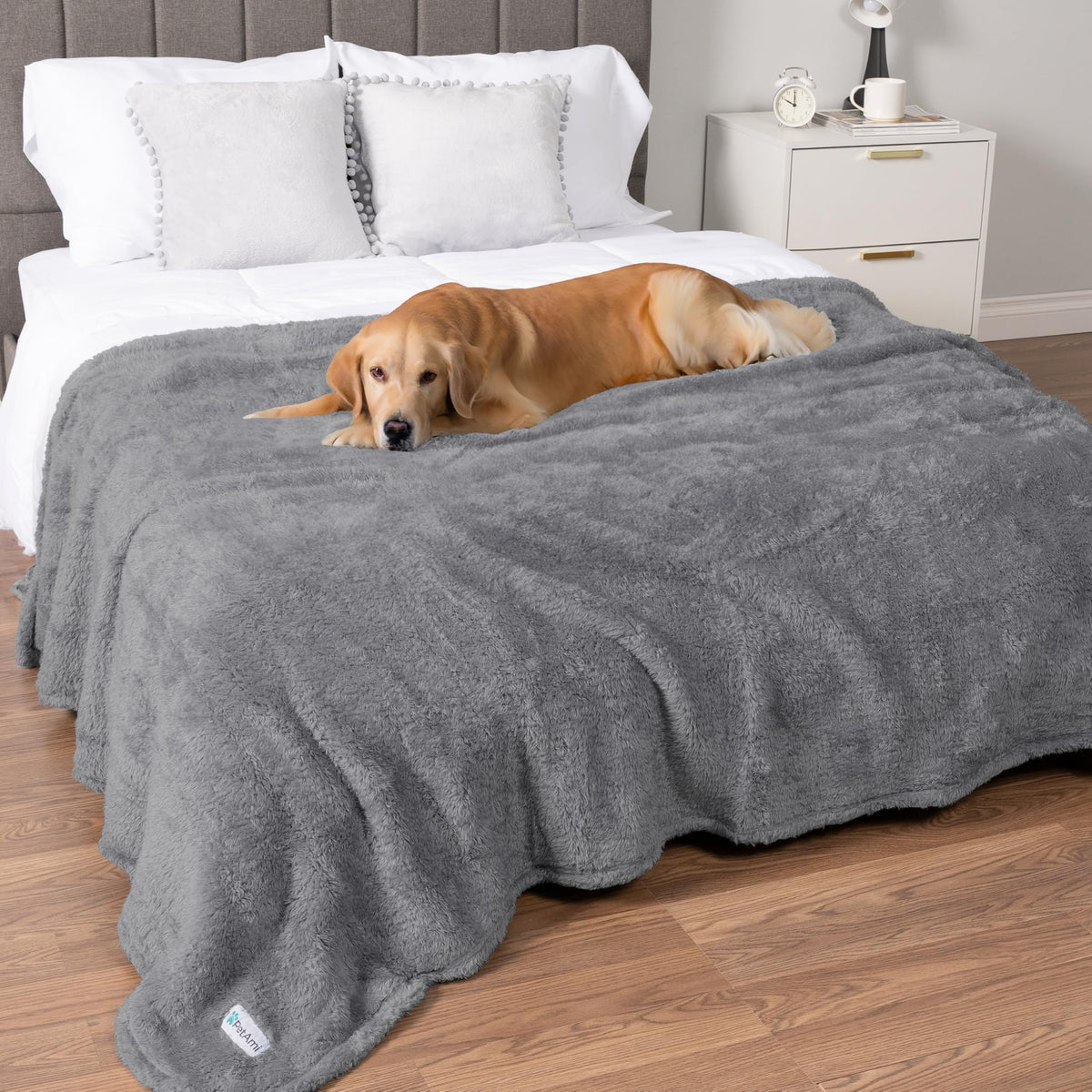 PetAmi Fluffy Sherpa Waterproof Dog Blanket for Medium Pet Cat 29x40, Blue