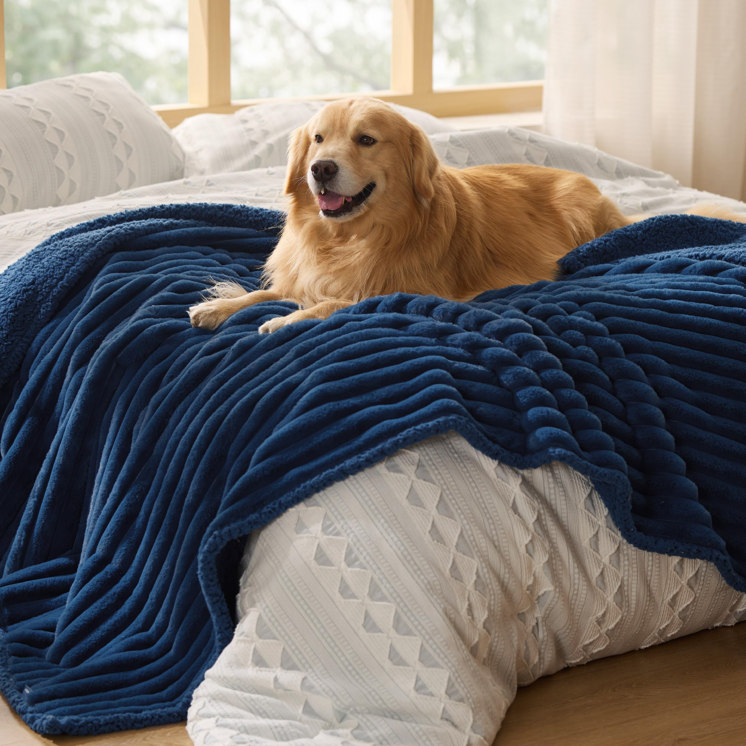 Bedsure ComfyFleece™ Waterproof Blanket for Bed, Twin（60"x80"） Navy Blue