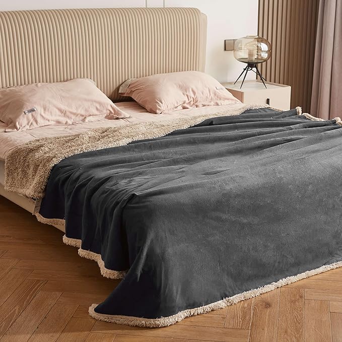 Kritter Planet Waterproof Reversible Pet Blanket for Small Dogs